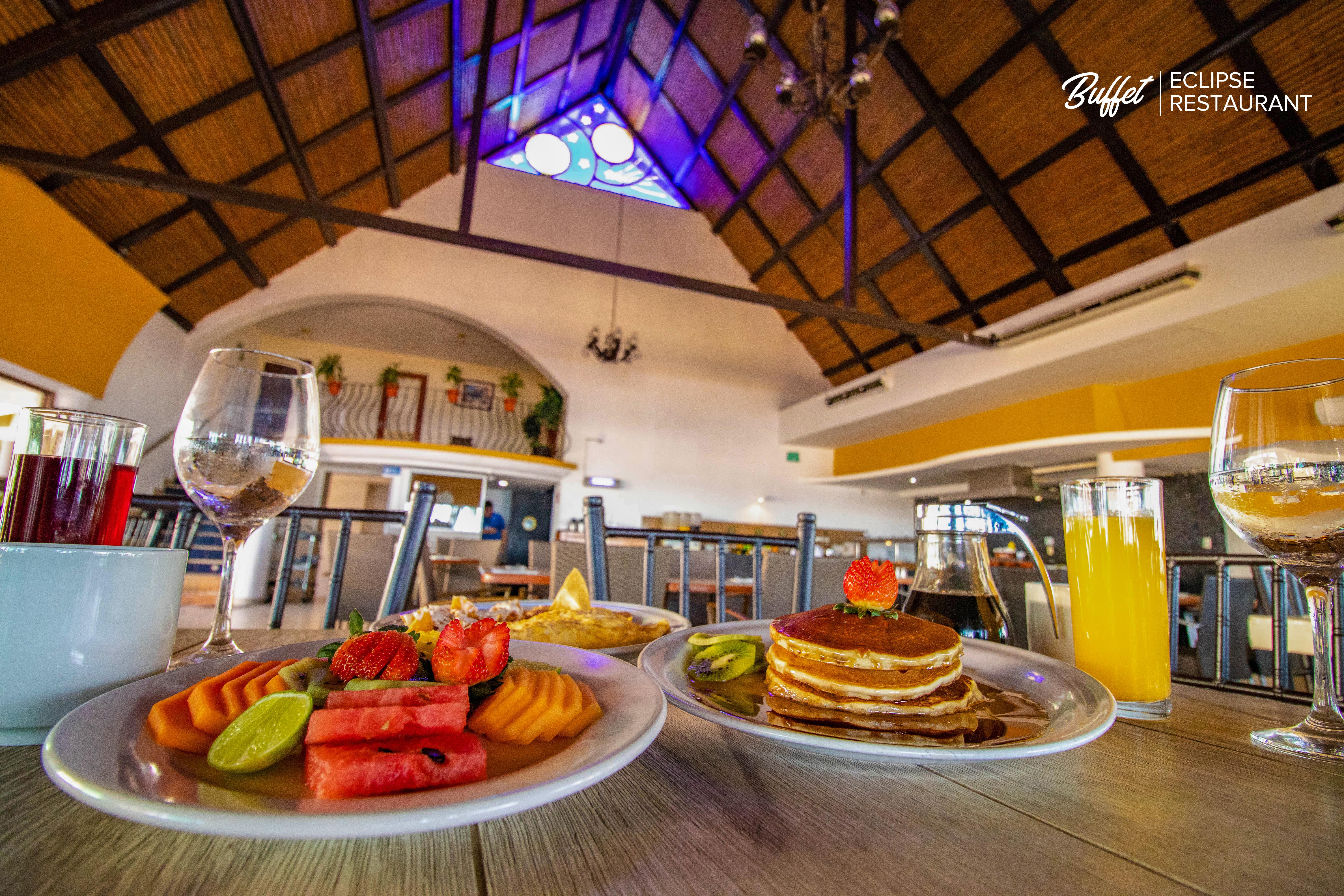מזטלן Luna Palace מראה חיצוני תמונה